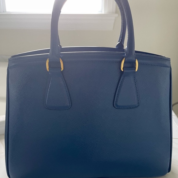 Prada Saffiano Vernice parabole tote - Picture 7 of 7
